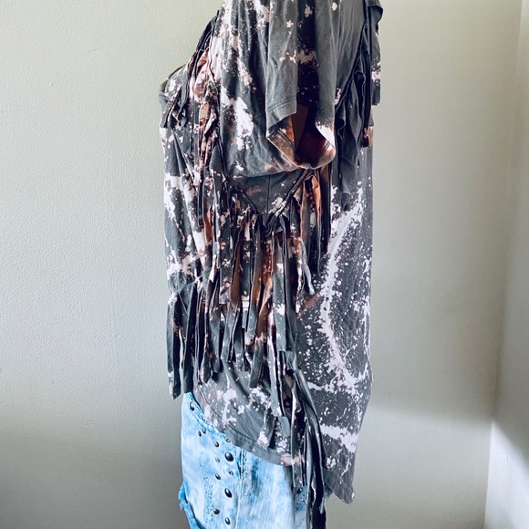 POL Green Custom Bleach Dye Fringe Short Sleeve - Picture 7 of 7